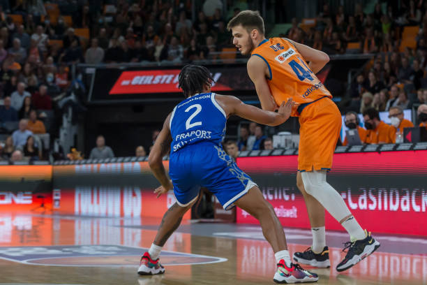 的防守壁垒 的防守壁垒