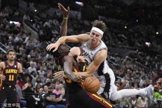 球队拉开得 球队拉开得